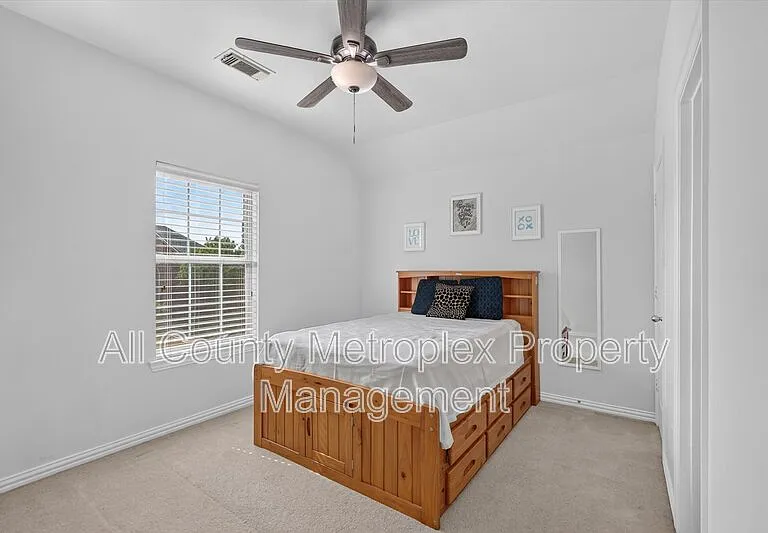 822 Shadybrook Dr #4 — Photo 9