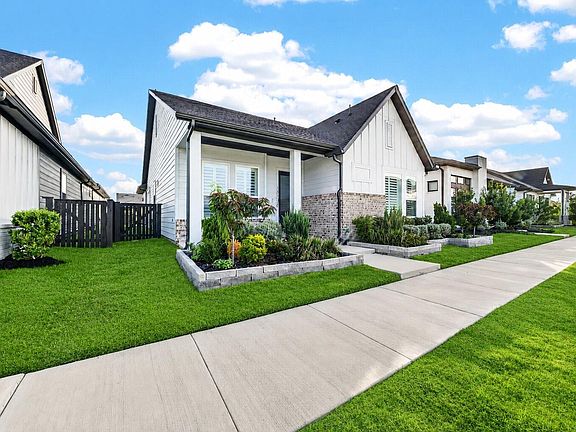 5th image of 18530 Joyous Ln