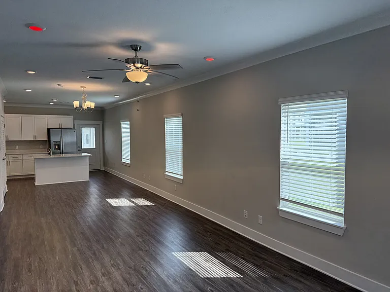202 Date Palm Ln #1 — Photo 5