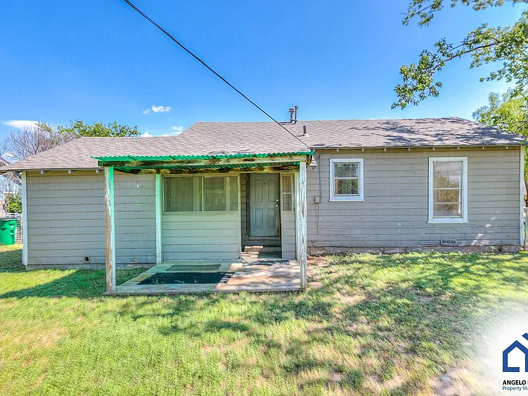 107 Belaire Ave — Photo 14