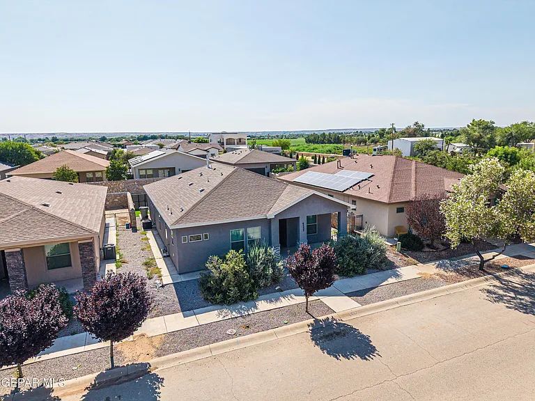 6557 Toivoa Pl — Photo 2