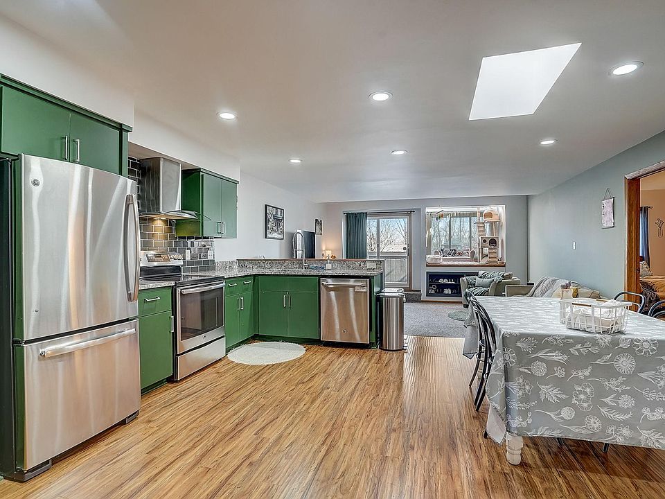 1st image of 350 Oakwood Dr APT 16