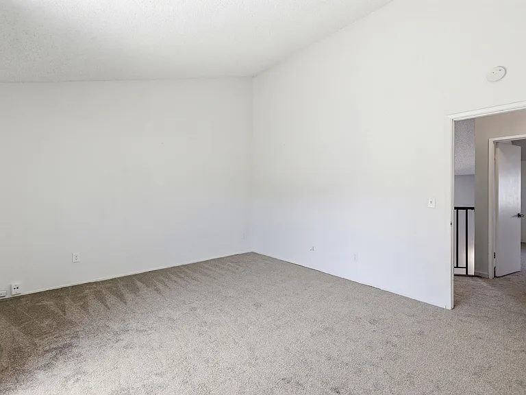 1401 Hood Rd — Photo 25