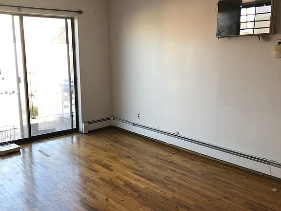 2nd image of 4623 161st St APT 3FL