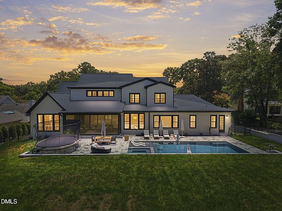 3rd image of 1209 Briar Patch Ln