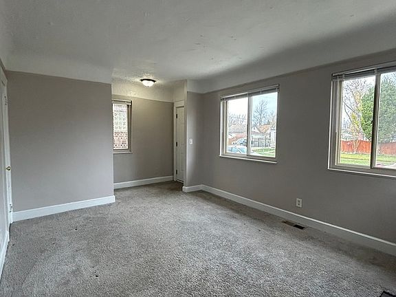 3rd image of 1063 Capitol Ave