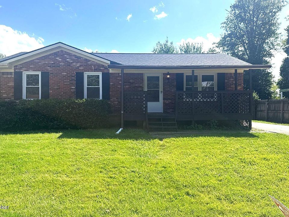 1st image of 1814 Oakwood Dr