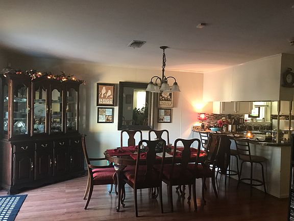 4th image of 117 King Arthur Ct