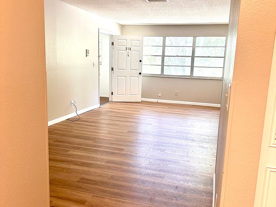 1st image of 450 Tomoka Ave APT 215