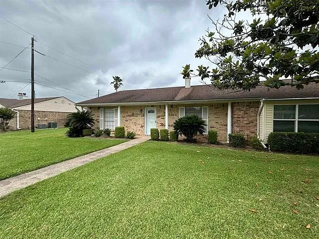 8690 Manion Dr — Photo 26