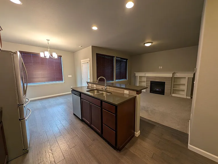 3887 Portside Dr — Photo 11