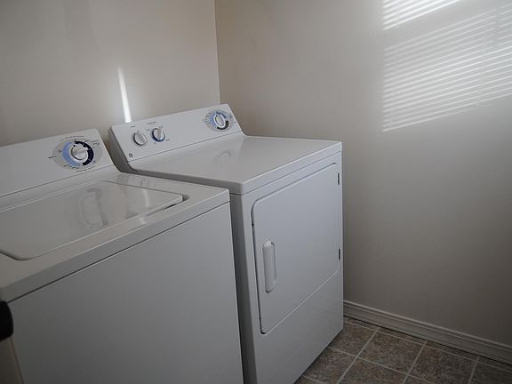 3rd image of 1515 N Stevens Dr APT D