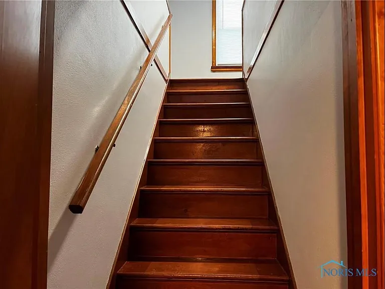 921 Eleanor Ave — Photo 9