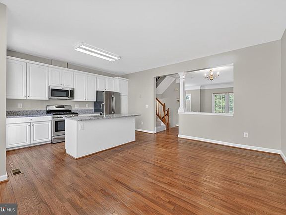 5th image of 5506 Jowett Ct