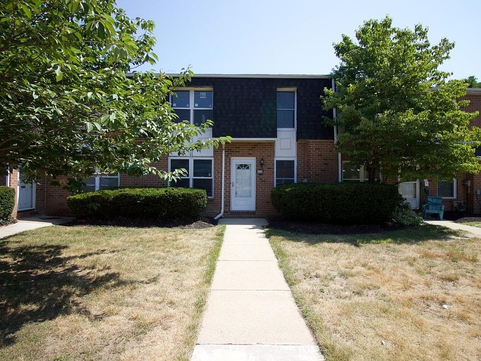 1st image of 1021 Harbour Dr