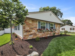 704 Dearborn Rd, Valparaiso, IN 46385