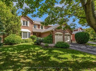 1075 Mayfair Rd, Oakville, ON L6M 1G5