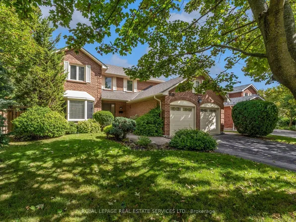 1075 Mayfair Rd, Oakville, ON L6M 1G5