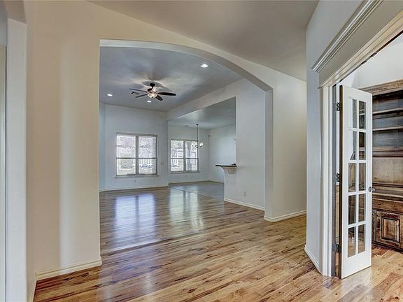 5th image of 14001 Canterbury Dr