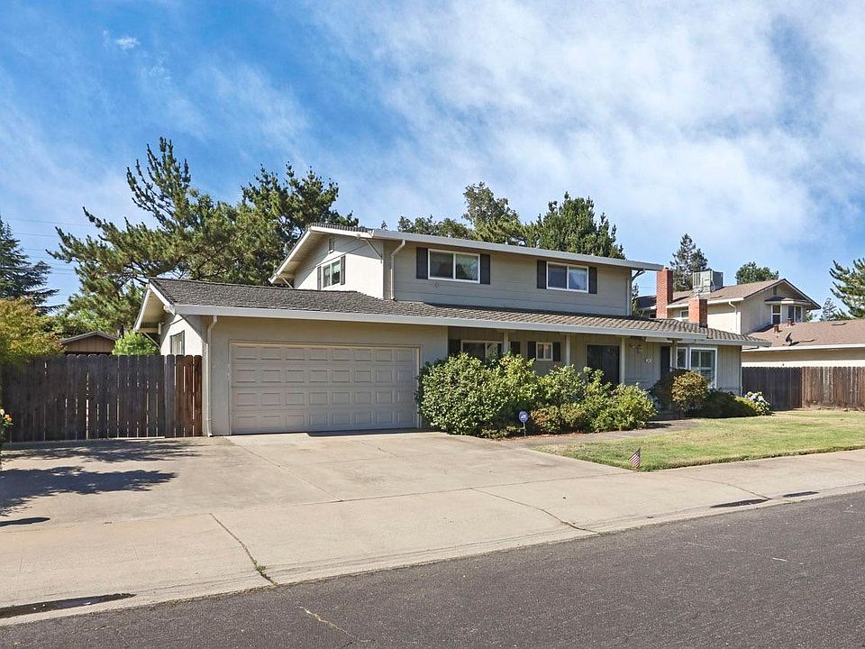 1st image of 550 Willow Glen Dr