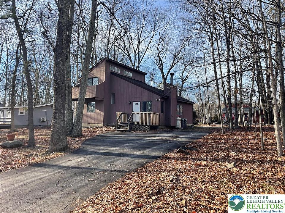 1st image of 15 Hilltop Cir