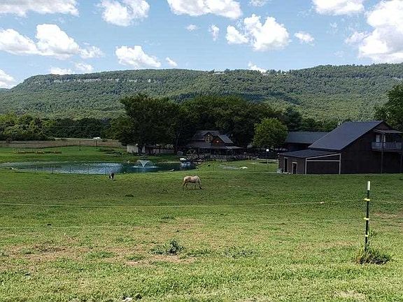 4th image of 56 Hardin Rd