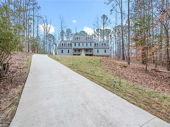3rd image of 4 Pasture Cir