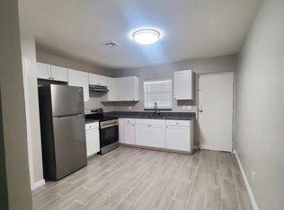 3300 S 7th St APT B, Fort Pierce, FL 34982