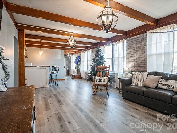 3rd image of 303 Island Ford Rd