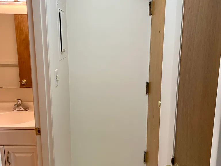 20 Craig Ave #6A — Photo 6