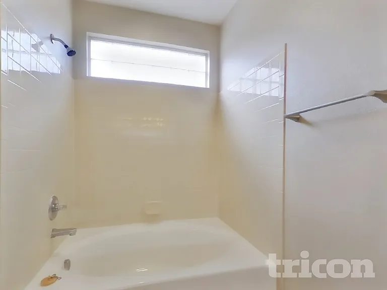 565 Winebrook Way — Photo 12