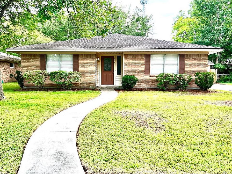 1st image of 414 Oak Vista Dr