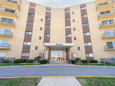 18400 Cherry Creek Dr APT 309, Homewood, IL, 60430