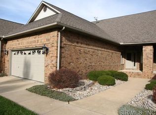 6511 Fox Lake Dr, Edwardsville, IL 62025