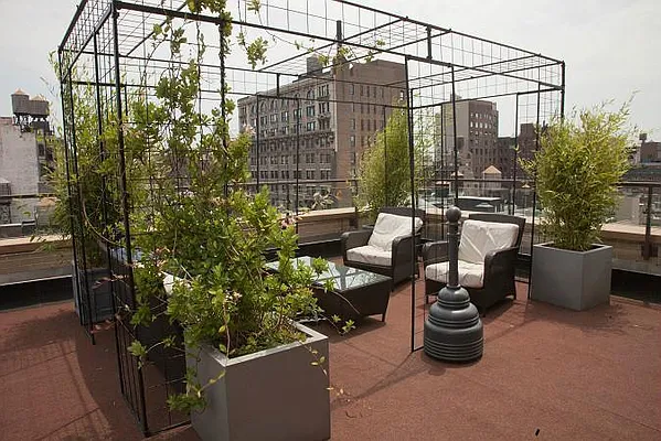 Rented by Hakimian Management | media 43