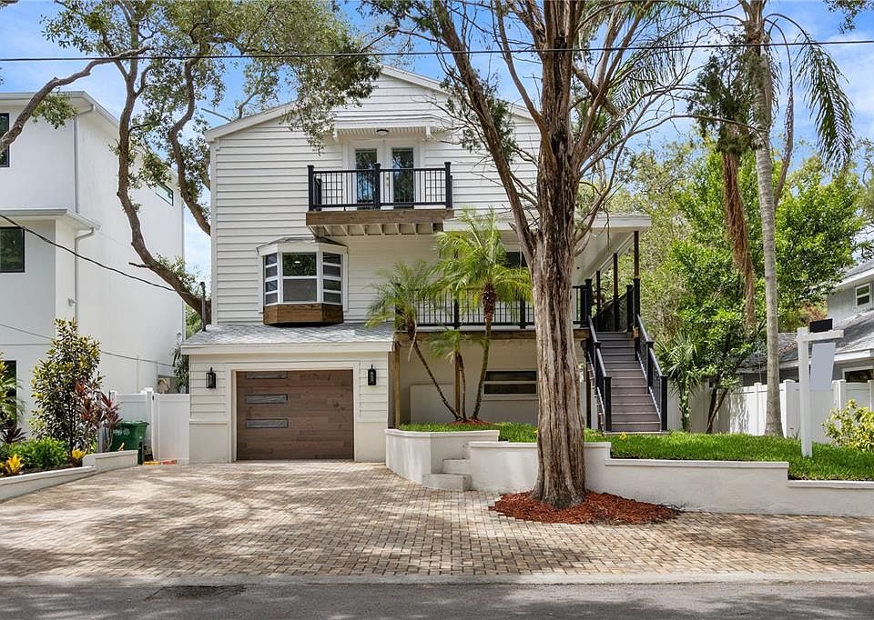 1st image of 3232 W OAKELLAR AVENUE