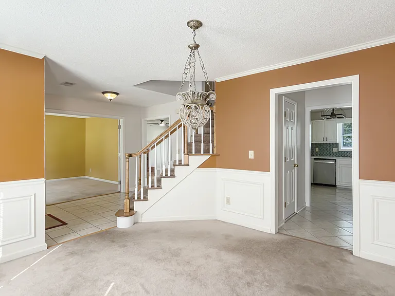 108 Heron Ln — Photo 4