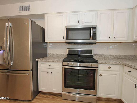 5th image of 10420 N 99TH Drive