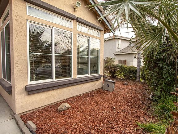 4th image of 512 Vina Ct