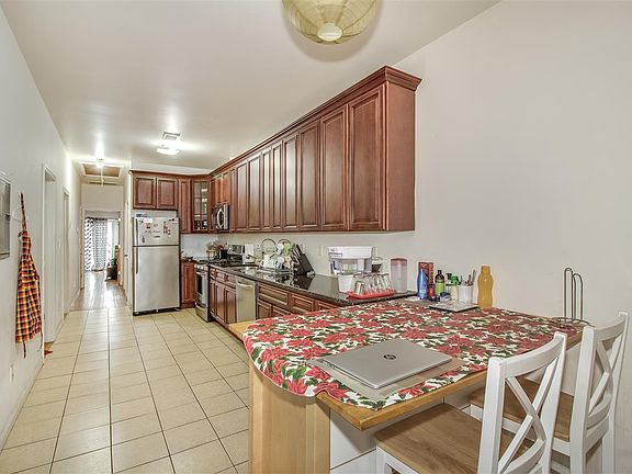 2nd image of 55 Laidlaw Ave
