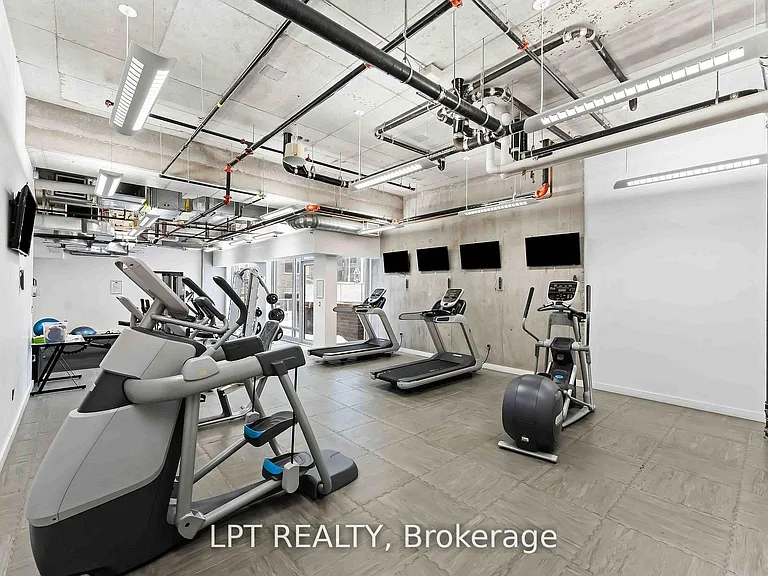 111 Champagne Ave S #307 — Photo 39