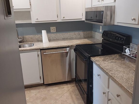 2nd image of 1241 NW 18th Ave APT 202