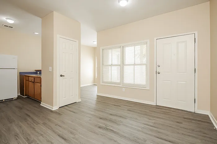 115 Drake St #D — Photo 4