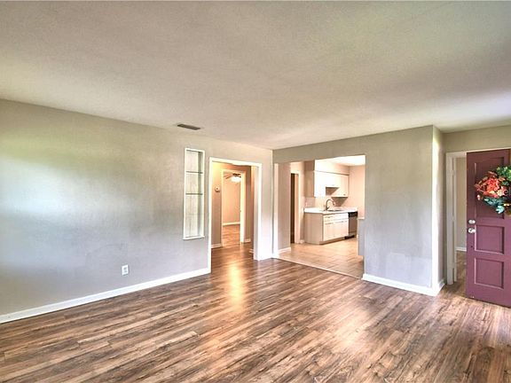 5th image of 1305 Gilliam Dr