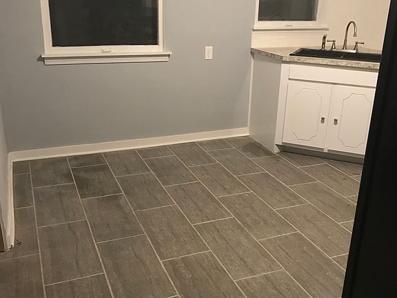 large 12 x 12 eat in kitchen
