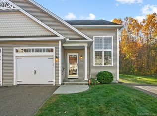 8 Boulderbrook Ct UNIT 84, Prospect, CT 06712