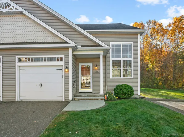 8 Boulderbrook Court #84, Prospect, CT 06712