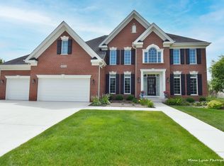 40W755 Ellis Johnson Ln, St Charles, IL 60175