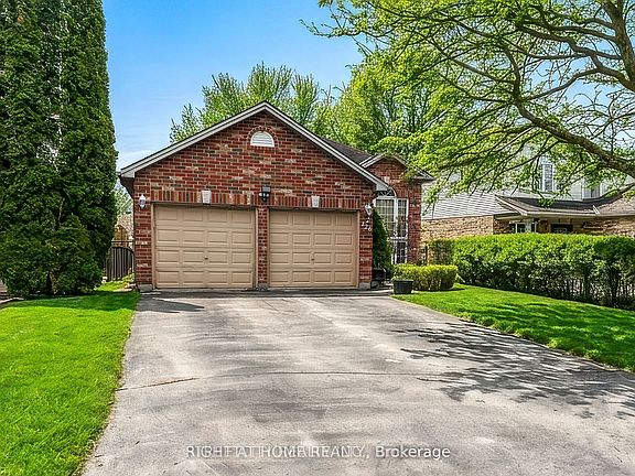 3rd image of 126 Meadowridge Rd