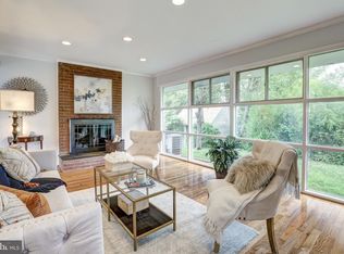 811 Bowie Rd, Rockville, MD 20852